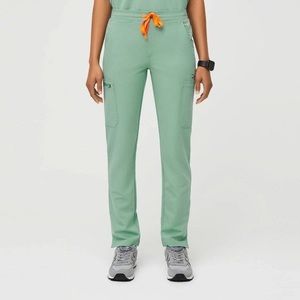 Figs yola skinny scrub pants in Jade